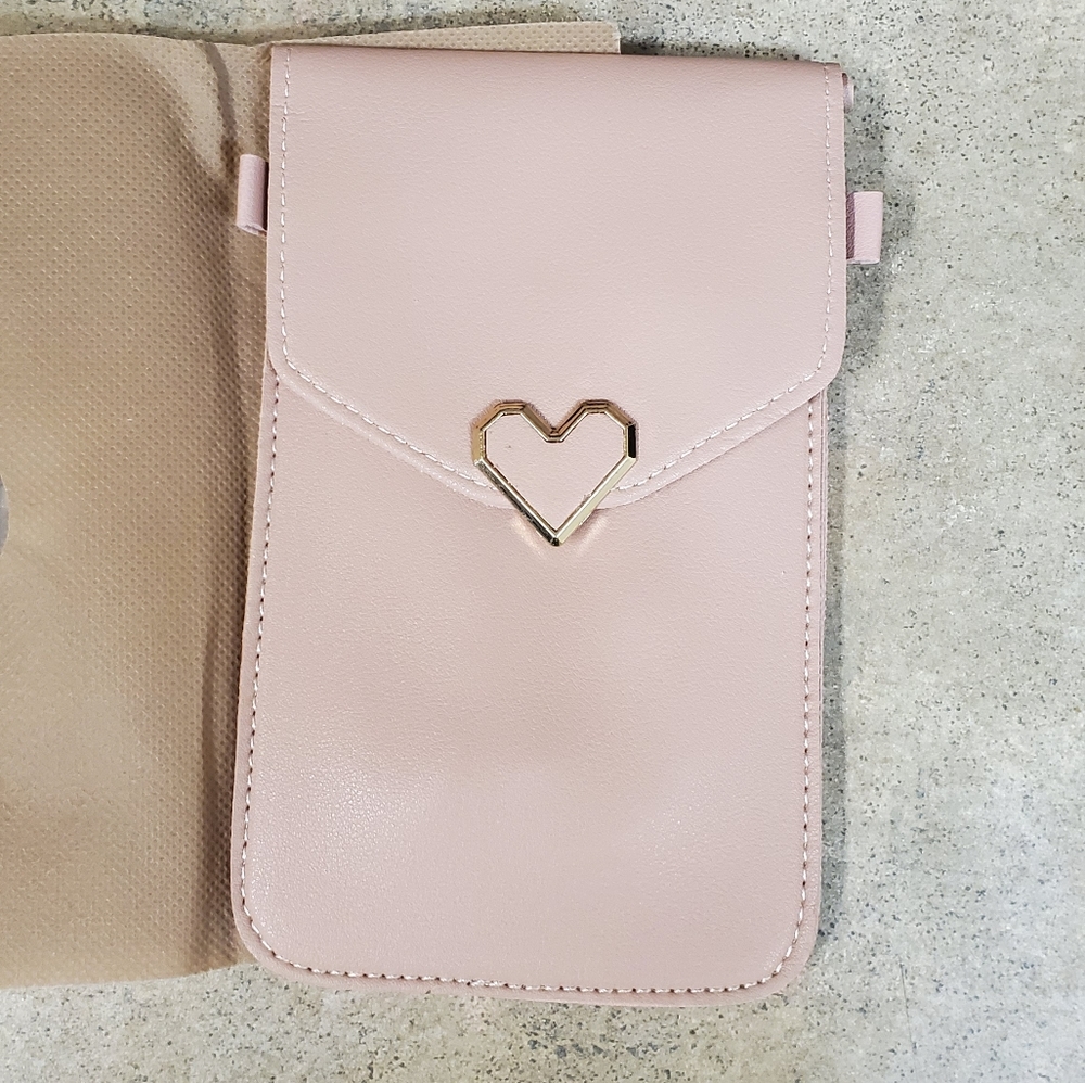 Crossbody Purse with Touchsceen Access